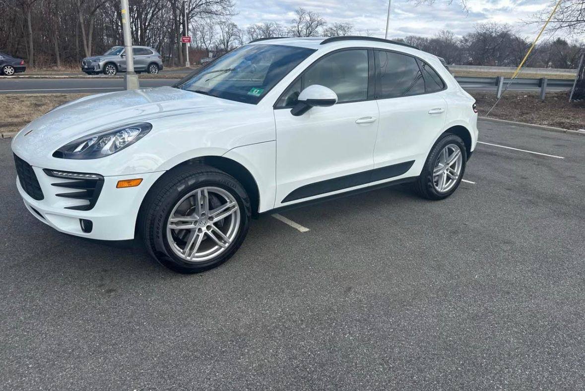 Porsche Macan • S Sport Utility 4D