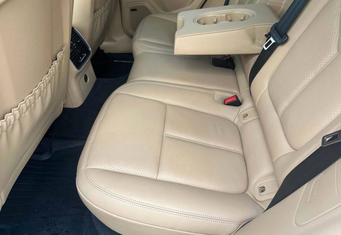 Porsche Macan • S Sport Utility 4D