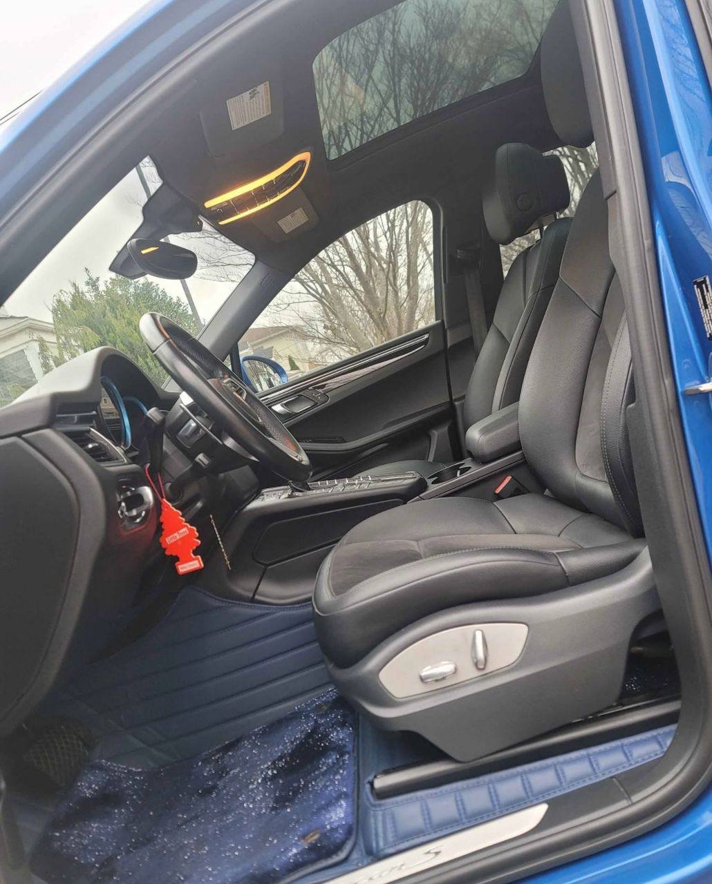 Porsche Macan • S Sport Utility 4D