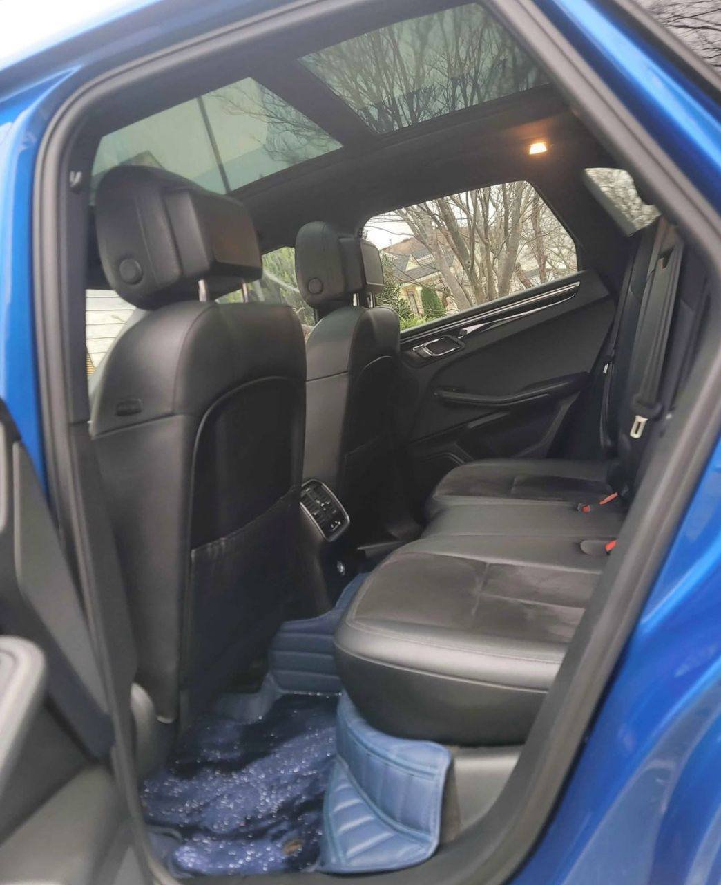 Porsche Macan • S Sport Utility 4D