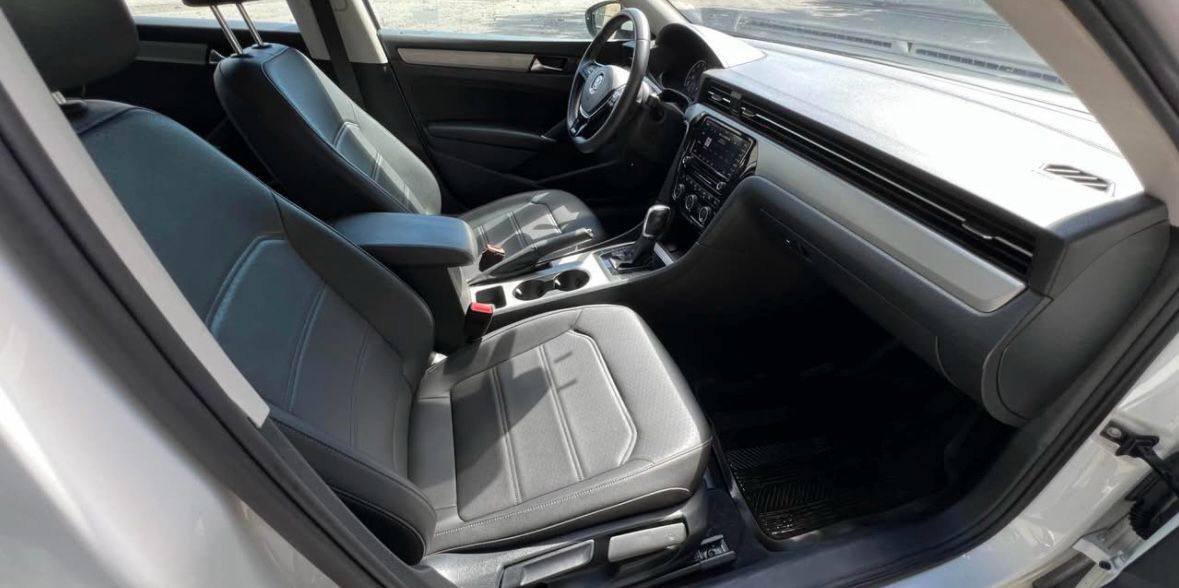 2021 Volkswagen Passat • SE Sedan 4D