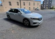 2021 Volkswagen Passat • SE Sedan 4D