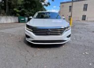 2021 Volkswagen Passat • SE Sedan 4D