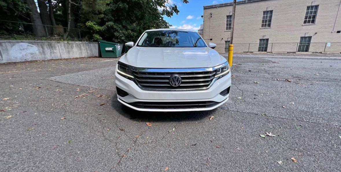 2021 Volkswagen Passat • SE Sedan 4D