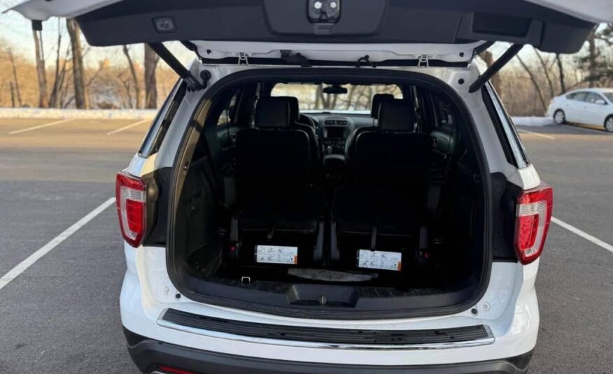 2019 Ford Explorer • XLT Sport Utility 4D.