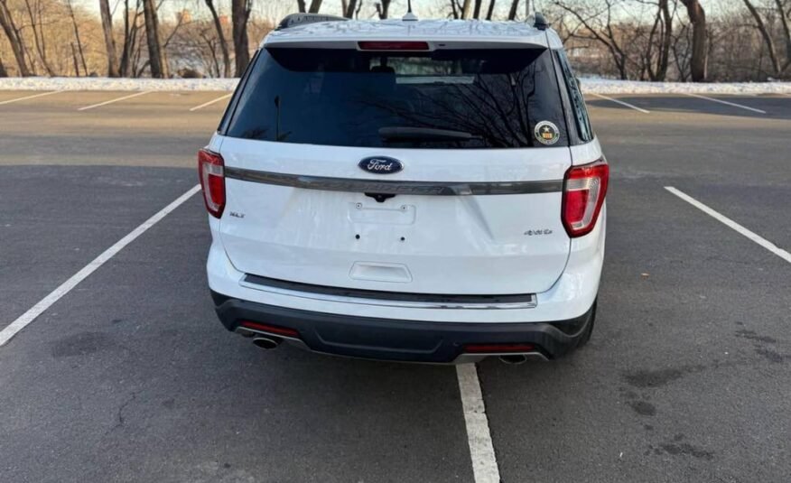2019 Ford Explorer • XLT Sport Utility 4D.