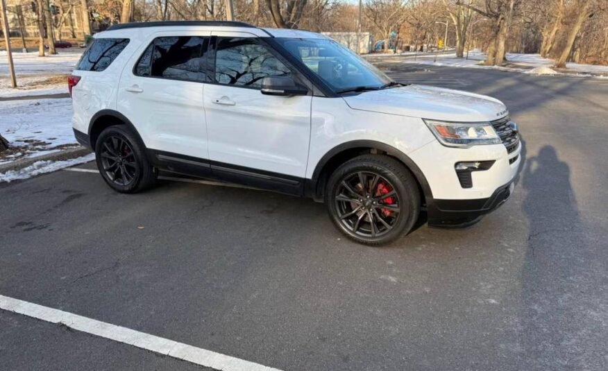 2019 Ford Explorer • XLT Sport Utility 4D.