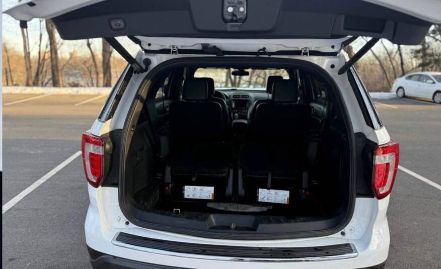 2019 Ford Explorer • XLT Sport Utility 4D.