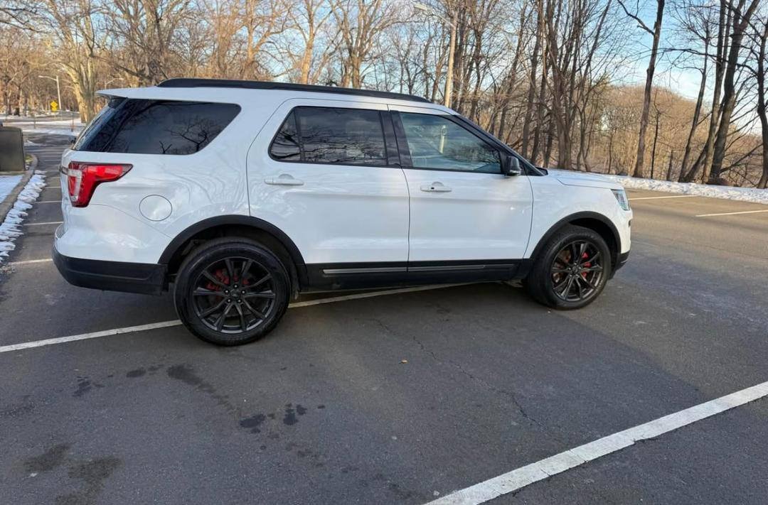 2019 Ford Explorer • XLT Sport Utility 4D.