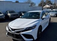 Toyota Camry • SE Sedan 4D
