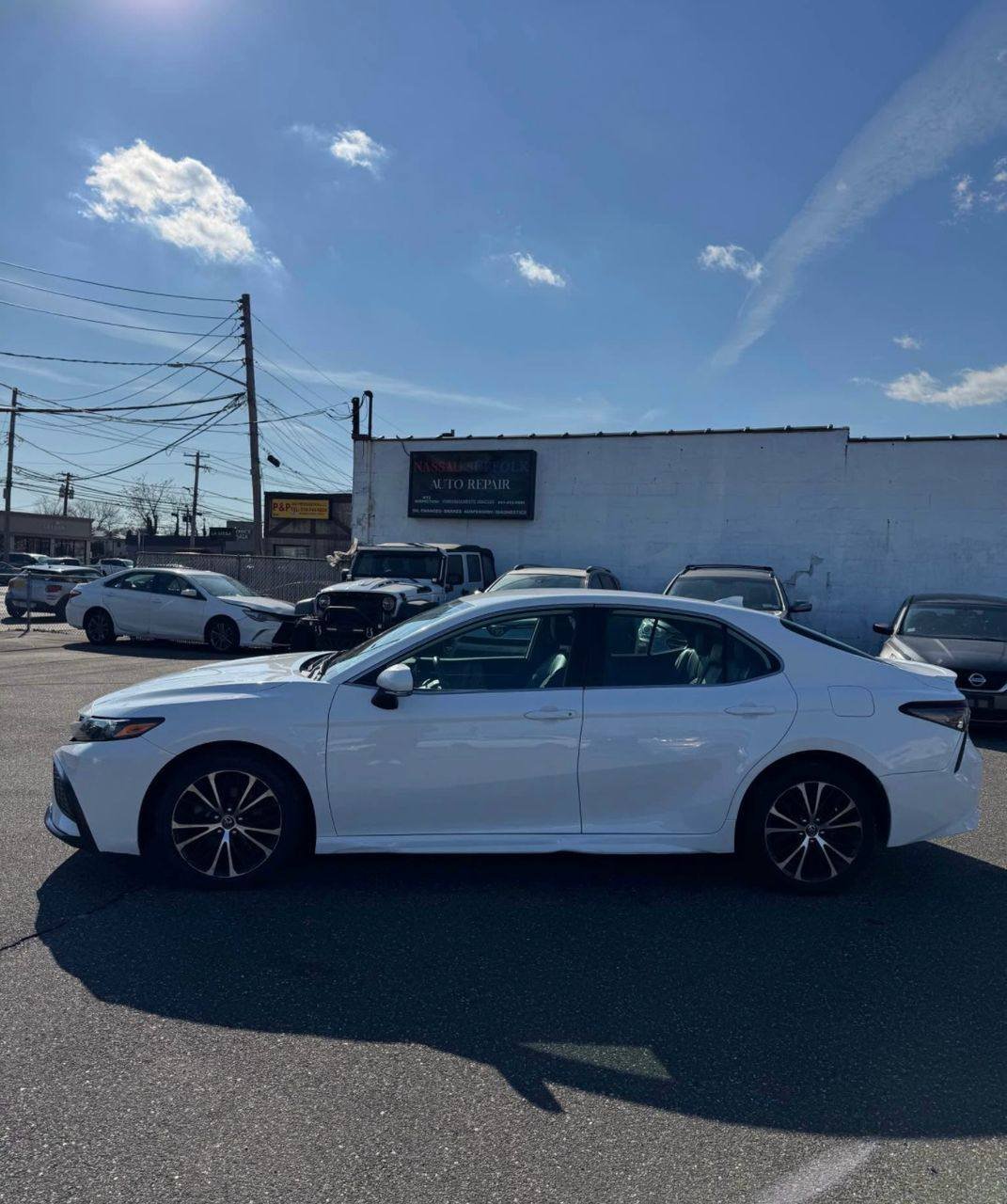 Toyota Camry • SE Sedan 4D