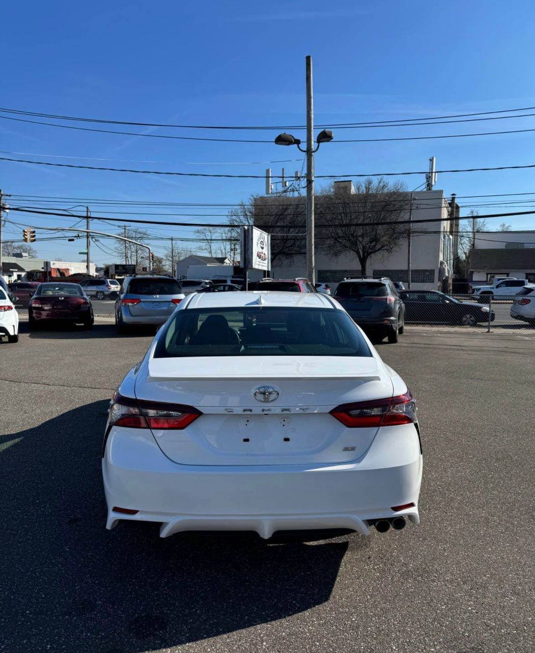 Toyota Camry • SE Sedan 4D