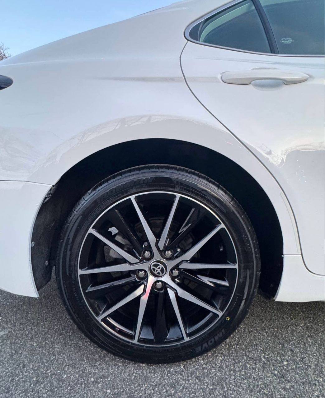 Toyota Camry • SE Sedan 4D