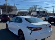 Toyota Camry • SE Sedan 4D