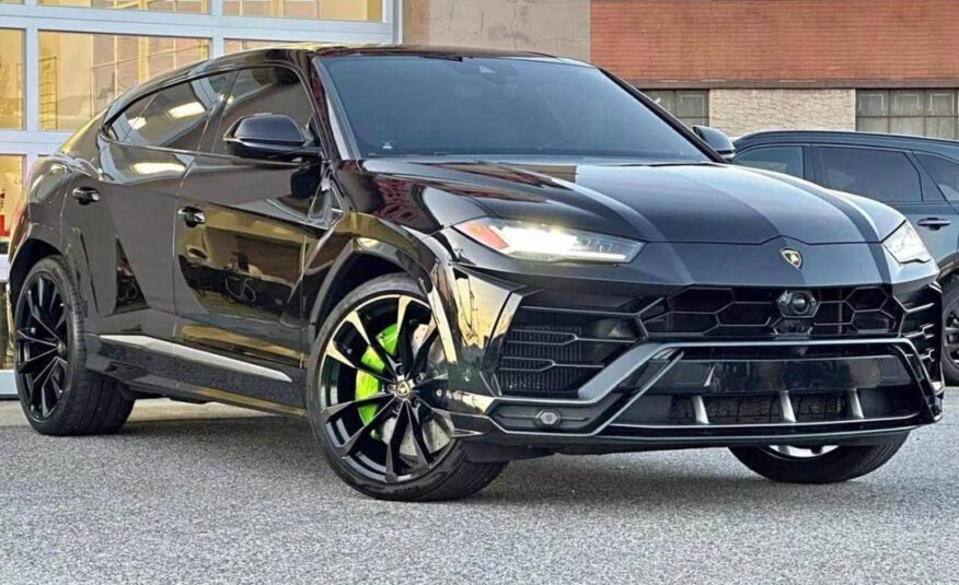 Lamborghini Urus • Sport Utility 4D