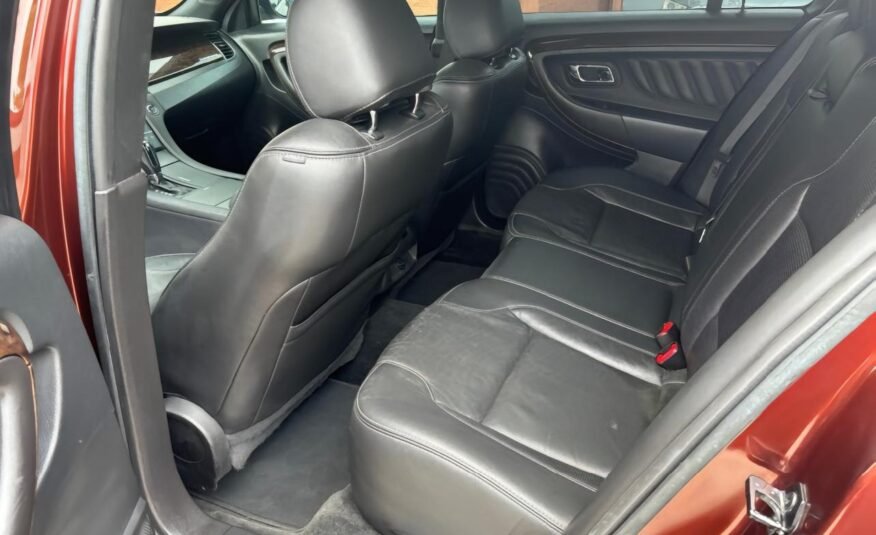 Ford TAURUS