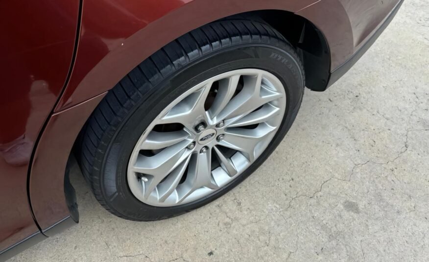 Ford TAURUS