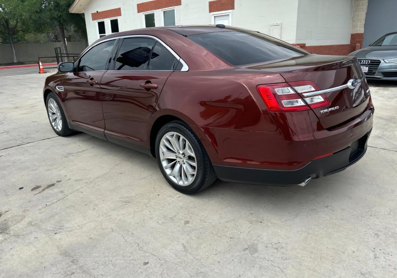 Ford TAURUS