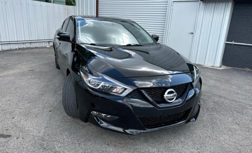 Nissan Maxima