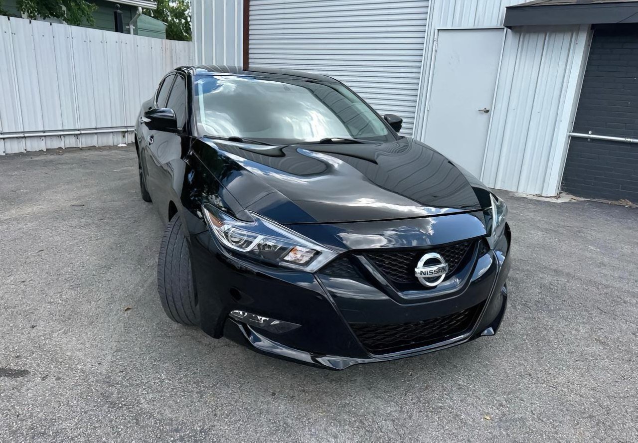 Nissan Maxima