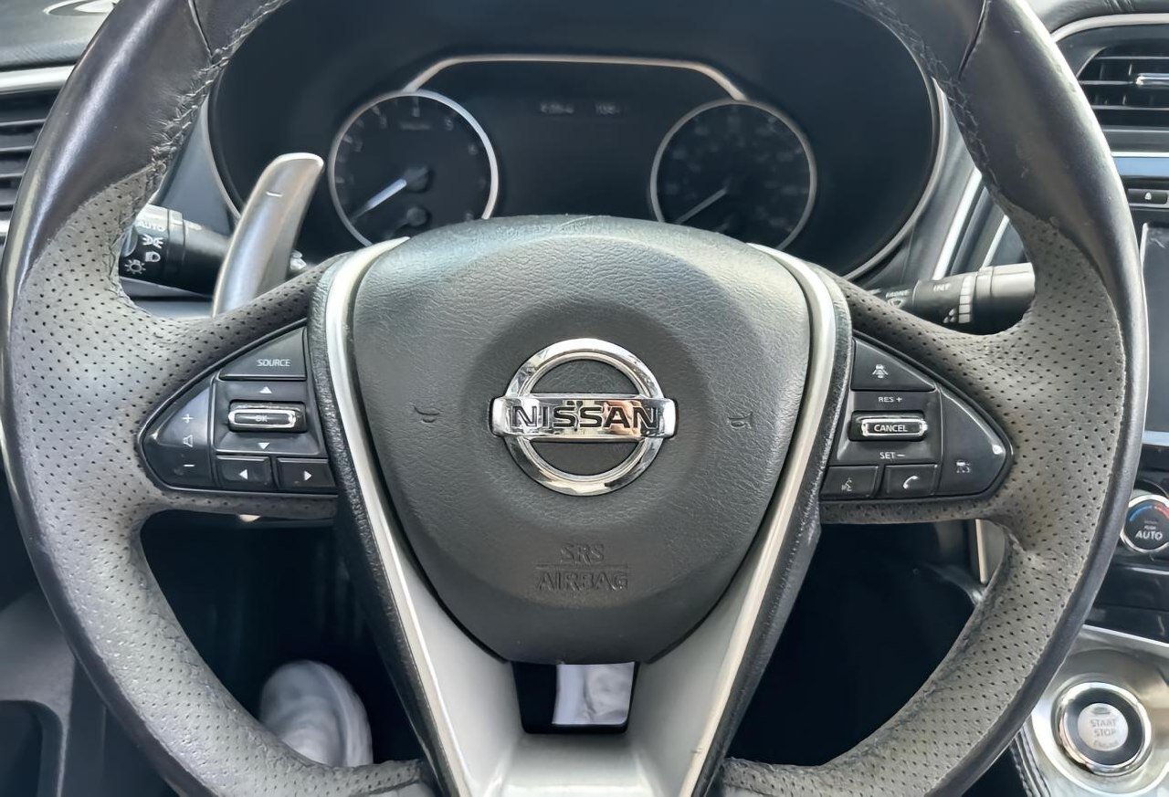 Nissan Maxima