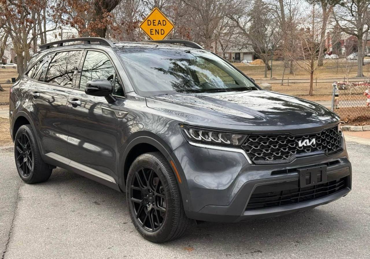 Kia Sorento • X-Line EX Sport Utility 4D