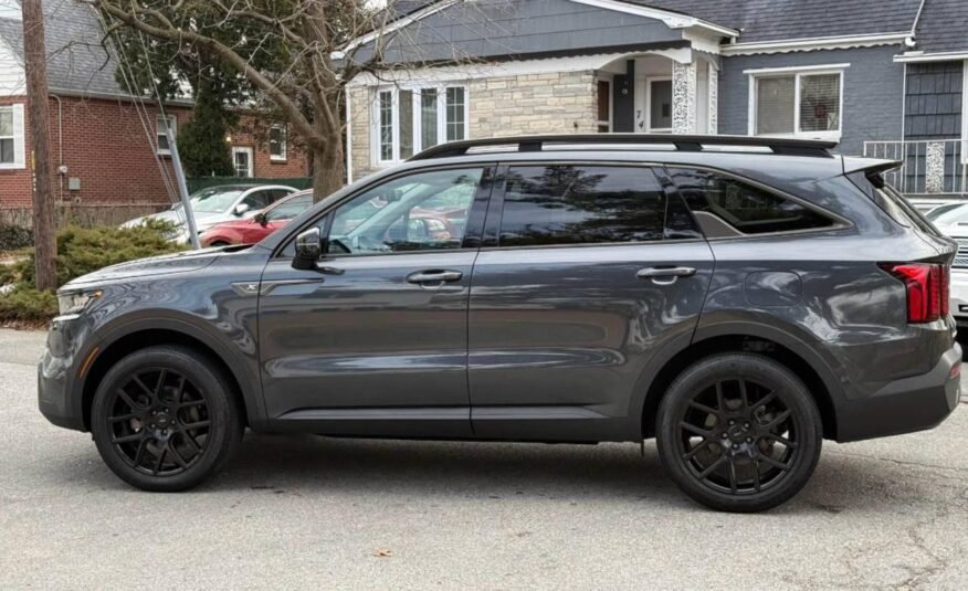 Kia Sorento • X-Line EX Sport Utility 4D