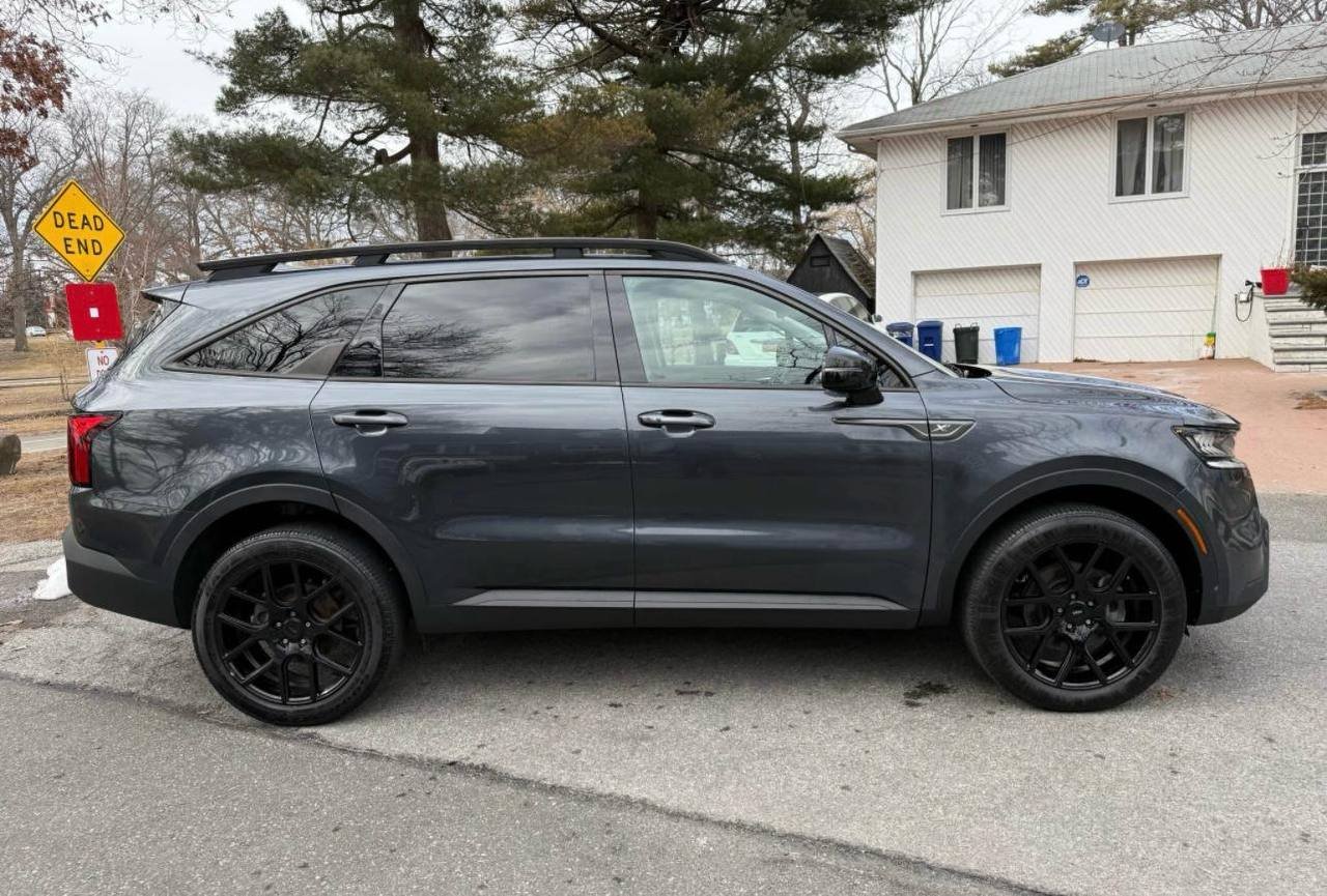 Kia Sorento • X-Line EX Sport Utility 4D