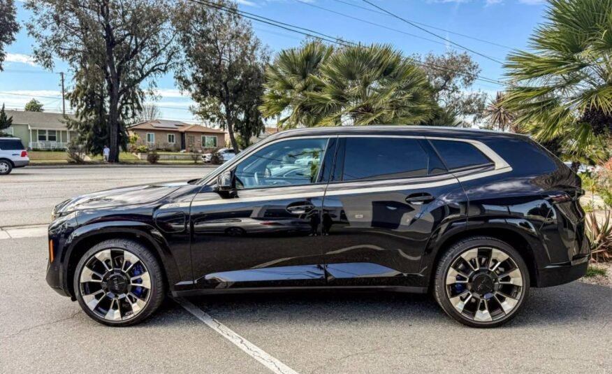 2023 BMW XM