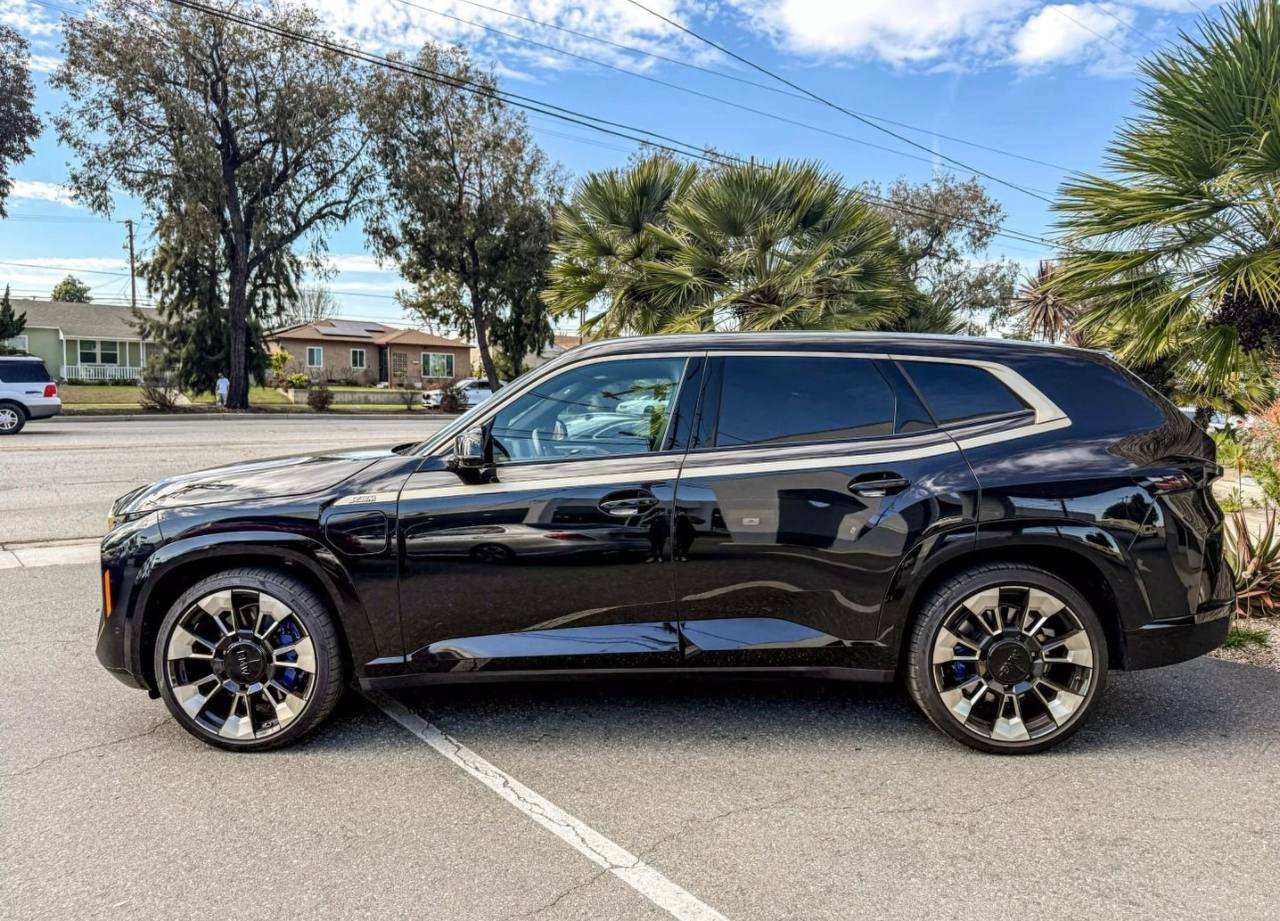 2023 BMW XM