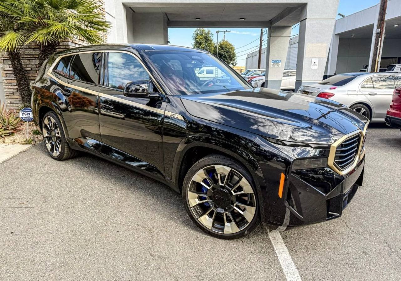 2023 BMW XM