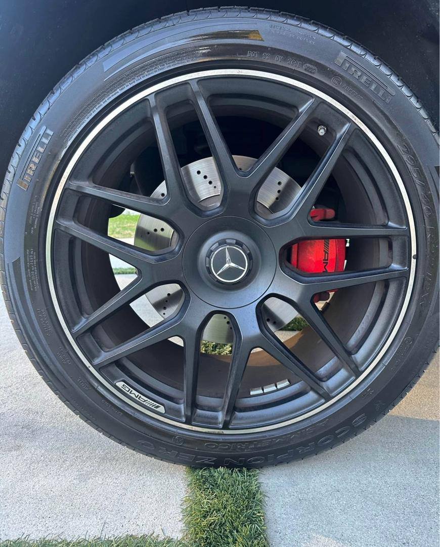 Mercedes-Benz g63 amg