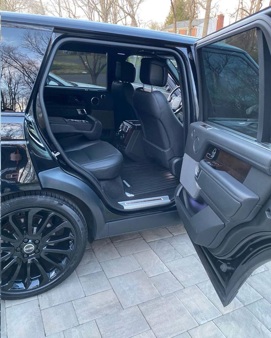 2020 Land Rover Range Rover • P525 HSE LWB