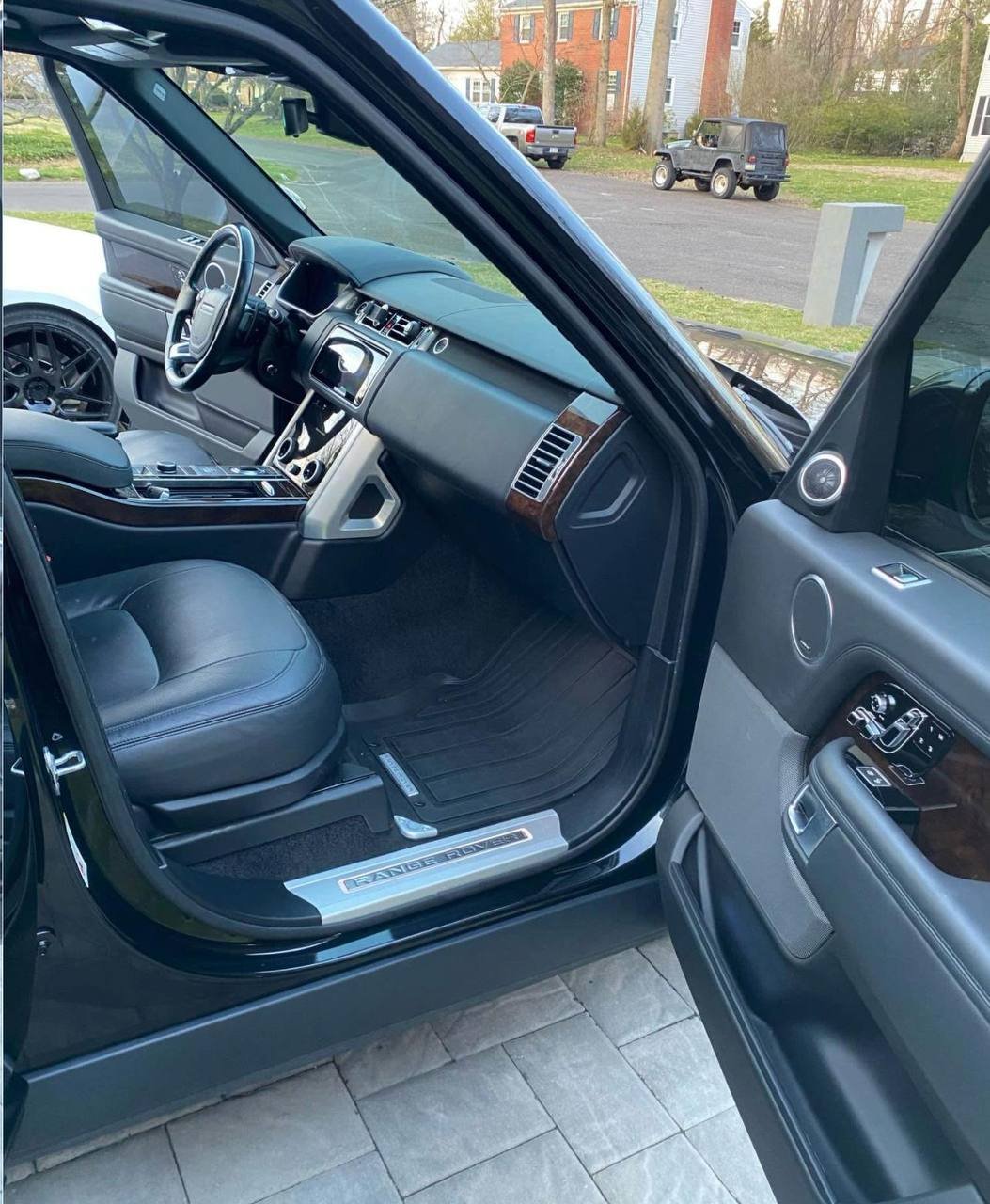 2020 Land Rover Range Rover • P525 HSE LWB