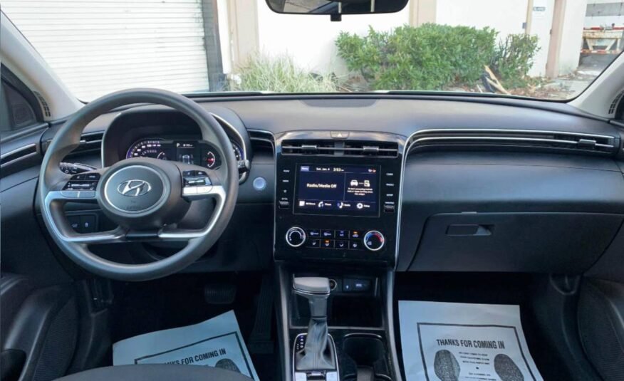 2023 Hyundai Tucson • SEL Sport Utility 4D