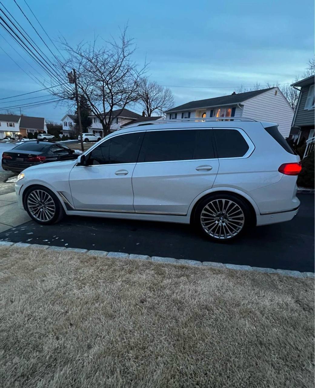 2020 BMW X7 • Drive40 Sport Utility 4D