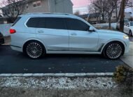 2020 BMW X7 • Drive40 Sport Utility 4D