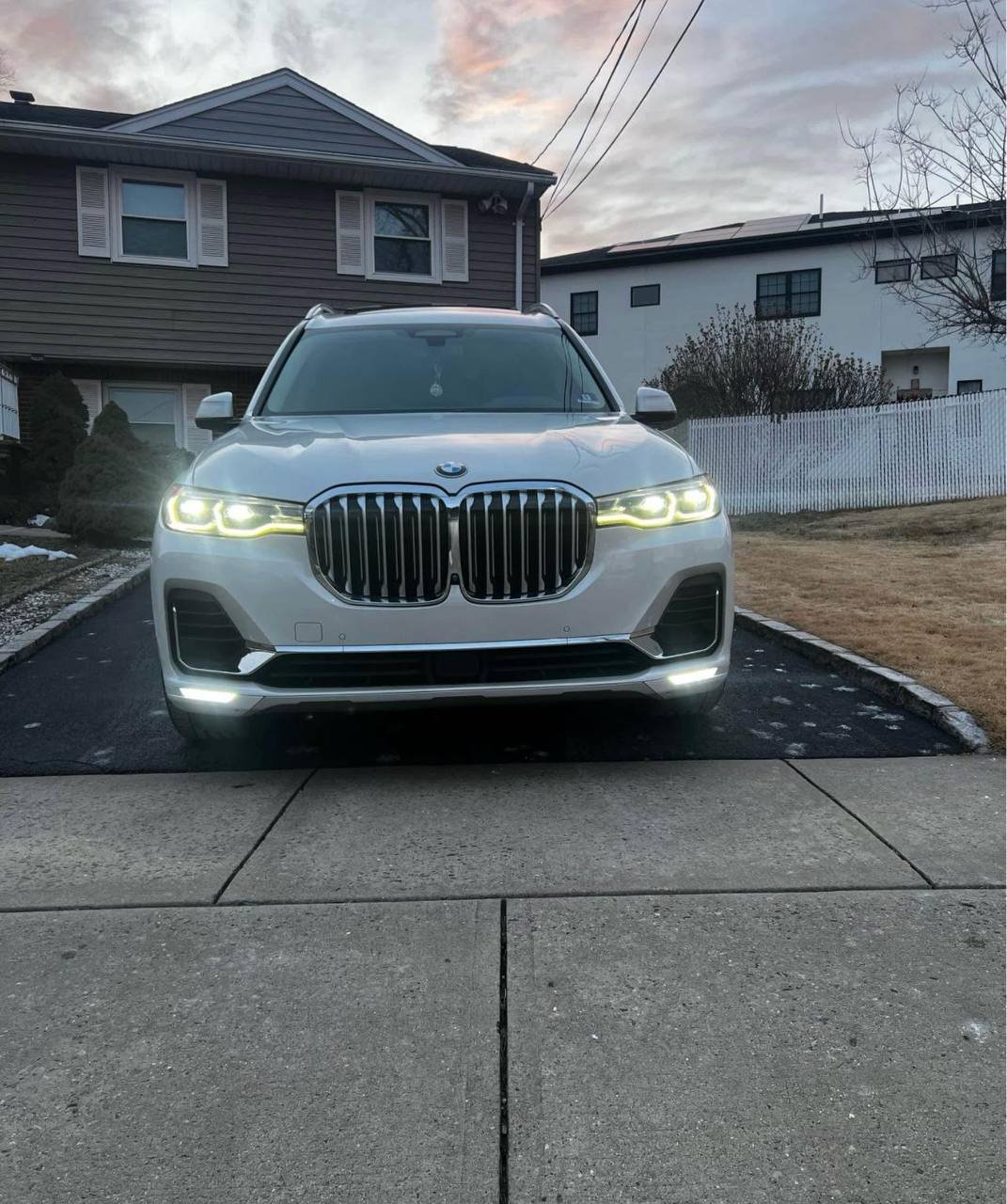 2020 BMW X7 • Drive40 Sport Utility 4D