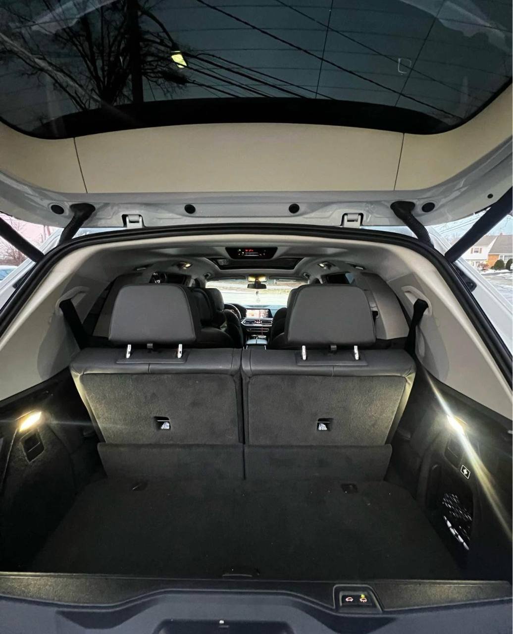 2020 BMW X7 • Drive40 Sport Utility 4D