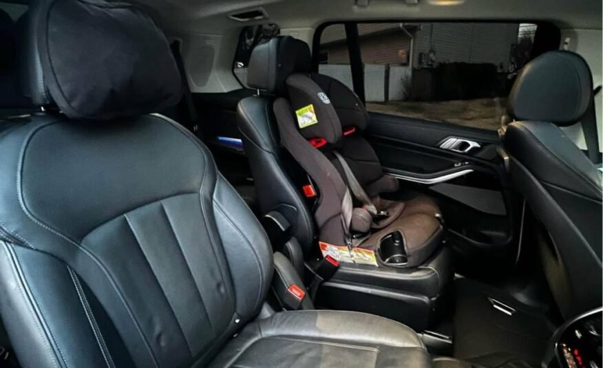 2020 BMW X7 • Drive40 Sport Utility 4D