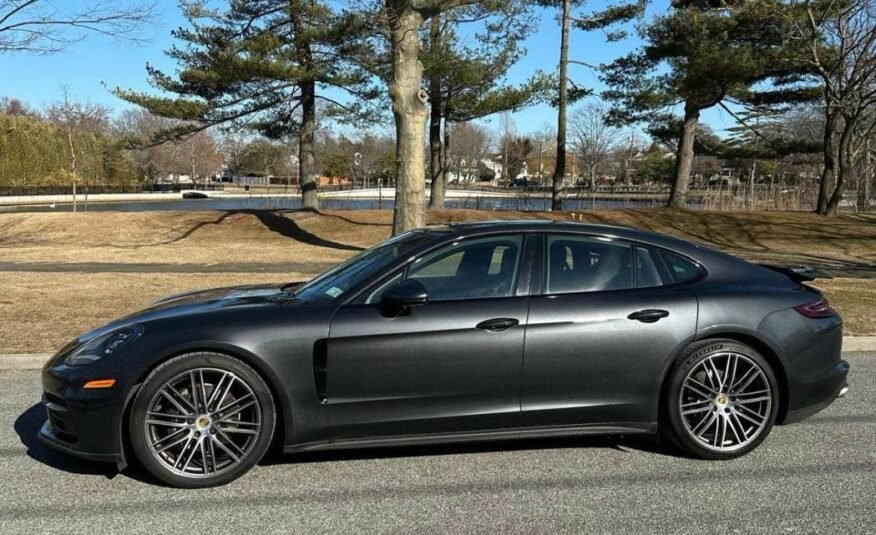 2018 Porsche Panamera