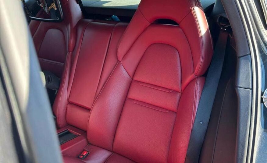 2018 Porsche Panamera