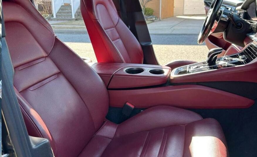2018 Porsche Panamera