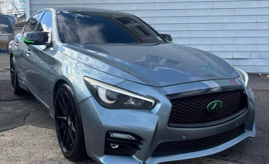 2016 Infiniti Q50 • Red Sport 400 Sedan 4D