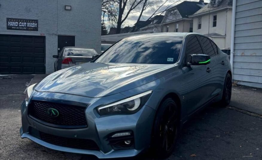 2016 Infiniti Q50 • Red Sport 400 Sedan 4D